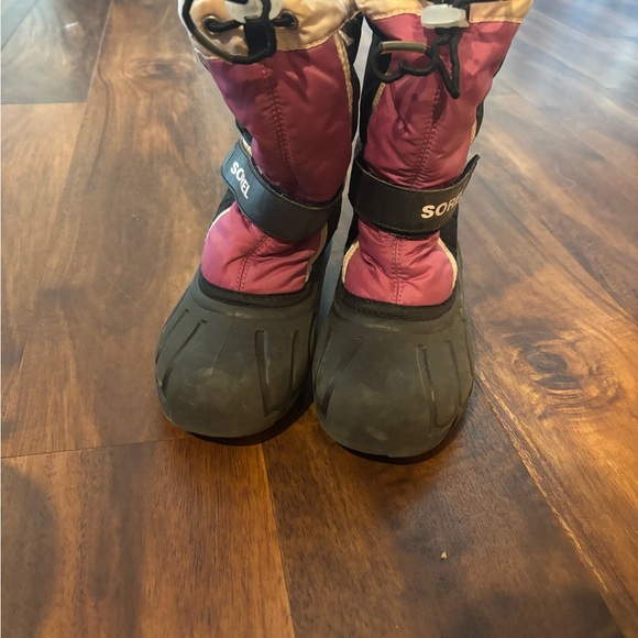 Sorel Black and Purple Snow Boots - Picture 2 of 5